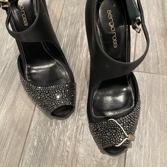 Sergio Rossi Swarovski heels!! - new in box! Size 37 - Picture 1 of 17